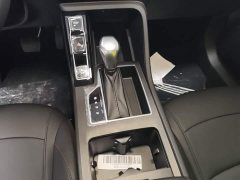 SAIC MG i5 1.5L CVT Luxury - ფოტო 14