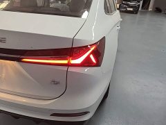 SAIC MG i5 1.5L CVT Luxury - ფოტო 8