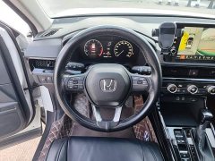 Honda CR-V 240TURBO FWD Active 5-Seater - ფოტო 11