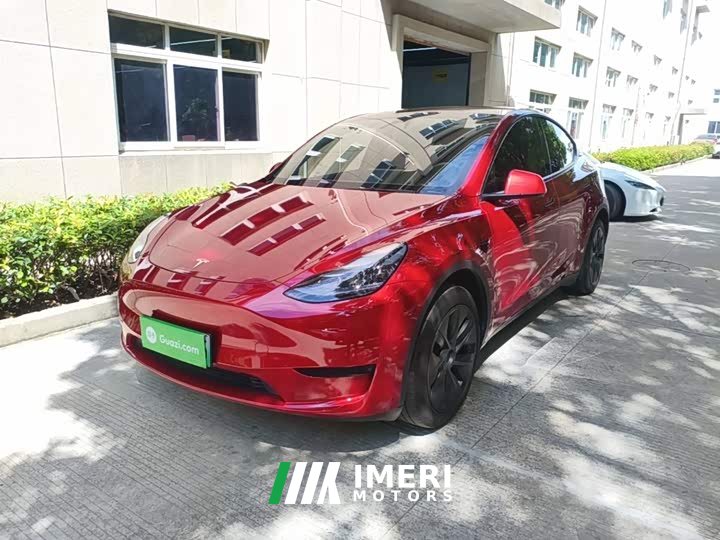 Tesla Model Y Rear-Wheel Drive