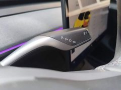 Tesla Model Y Rear-Wheel Drive - ფოტო 14