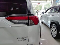 Toyota RAV4 Hybrid 2.5L E-CVT FWD Elite - ფოტო 8