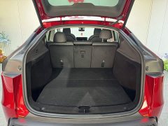 Tesla Model Y Rear-Wheel Drive - ფოტო 19