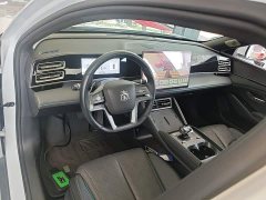 BYD Qin L DM-i Smart Drive Edition 120KM Excellence - ფოტო 10