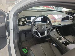 BYD Qin L DM-i Smart Drive Edition 120KM Excellence - ფოტო 11