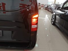 Mercedes-Benz Vito 2024 2.0T Business Edition 7-Seater - ფოტო 8