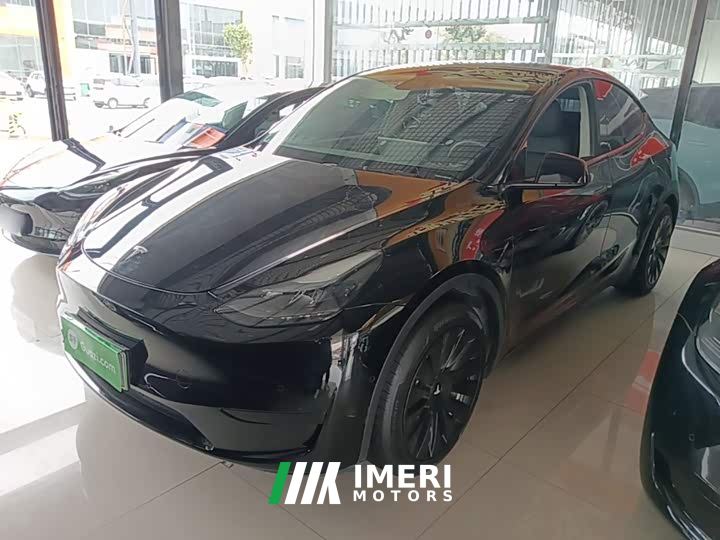Tesla Model Y Facelift Rear-Wheel Drive