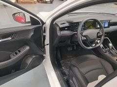 SAIC MG i5 1.5L CVT Luxury - ფოტო 16