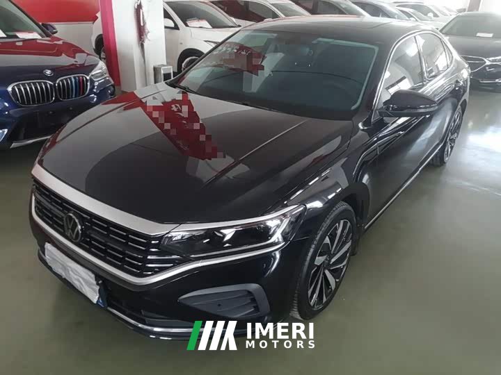 Volkswagen Passat Outstanding Edition 330TSI Elite