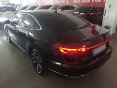 Volkswagen Passat Outstanding Edition 330TSI Elite - ფოტო 5
