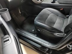 Tesla Model Y Rear-Wheel Drive - ფოტო 16