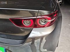 Mazda3 Axela 2.0L Automatic Premium Edition - ფოტო 8