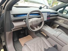 NIO ES8 2026 Six-Seat Executive Signature Edition - ფოტო 10