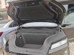 NIO ES8 2026 Six-Seat Executive Signature Edition - ფოტო 20
