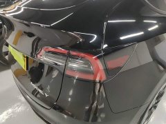 Tesla Model Y Rear-Wheel Drive - ფოტო 8