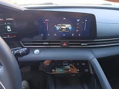 Hyundai Elantra 1.5L CVT Luxury - ფოტო 13
