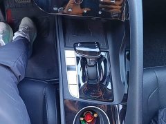 Hyundai Elantra 1.5L CVT Luxury - ფოტო 14