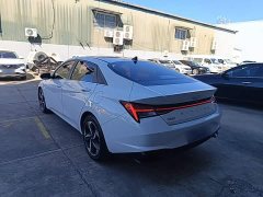 Hyundai Elantra 1.5L CVT Luxury - ფოტო 5