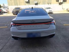 Hyundai Elantra 1.5L CVT Luxury - ფოტო 6