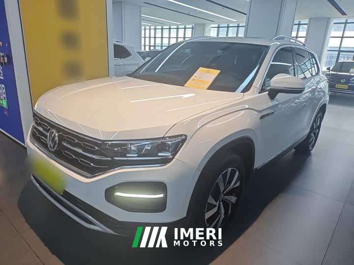 Volkswagen Taos 280TSI FWD Luxury Smart Connected Edition