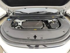 Li Auto L6 2024 Pro - ფოტო 20
