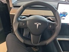 Tesla Model Y Long Range All-Wheel Drive - ფოტო 11