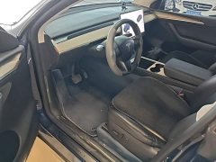 Tesla Model Y Long Range All-Wheel Drive - ფოტო 16