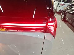 Buick GL8 Luxe Smart Comfort Edition - ფოტო 8