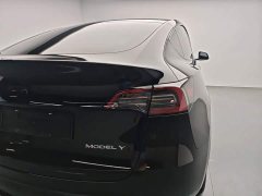 Tesla Model Y Rear-Wheel Drive - ფოტო 8