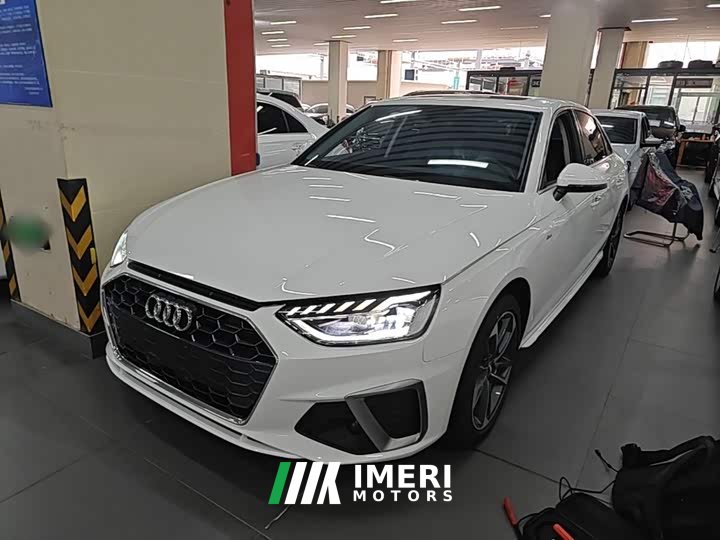 Audi A4L 40 TFSI Fashion Dynamic
