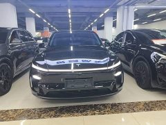 Tesla Model Y Rear-Wheel Drive - ფოტო 3
