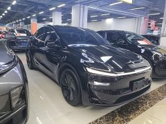 Tesla Model Y Rear-Wheel Drive - ფოტო 4