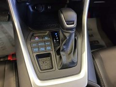 Toyota Vland 2.0L CVT AWD Luxury Plus - ფოტო 10