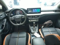 Ford Focus 2022 Sedan EcoBoost 180 Automatic Sport Edition - ფოტო 10