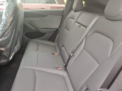 Tesla Model Y 2025 Rear-Wheel Drive Launch Edition - ფოტო 17