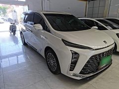 Buick GL8 New Energy Luzun Respect Edition 7-Seater - ფოტო 4