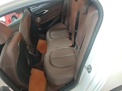 BMW 1 Series 120i M Sport Night Edition - ფოტო 17