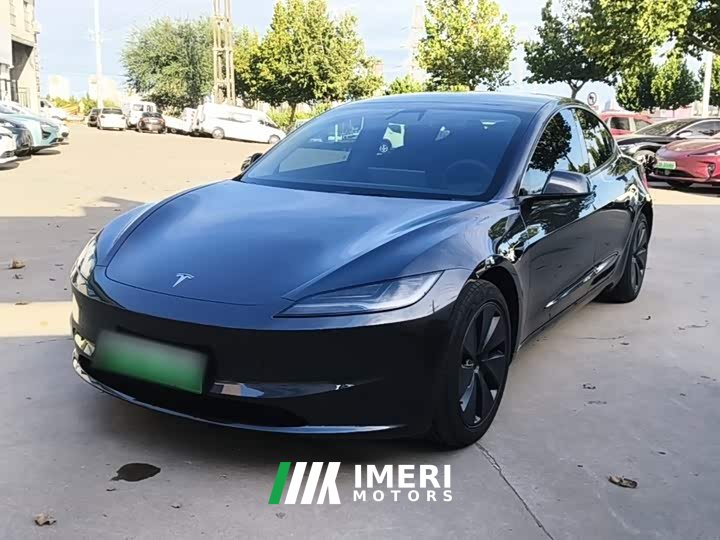 Tesla Model 3 Long Range All-Wheel Drive