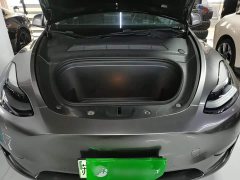 Tesla Model Y Long Range All-Wheel Drive - ფოტო 20