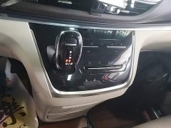 Buick GL8 Land Business Class 652T Luxury - ფოტო 14
