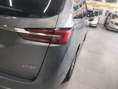 Buick GL8 Land Business Class 652T Luxury - ფოტო 8