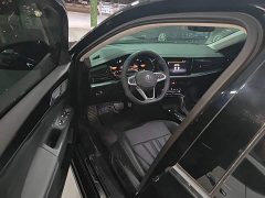 Volkswagen Passat Outstanding Edition 330TSI Elite - ფოტო 16