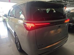 Buick GL8 New Energy Lusang Respect Edition - ფოტო 5