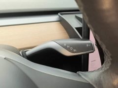 Tesla Model Y Long Range All-Wheel Drive - ფოტო 14