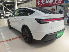 Tesla Model Y Rear-Wheel Drive - ფოტო 5
