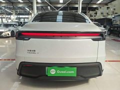 Tesla Model Y Rear-Wheel Drive - ფოტო 6