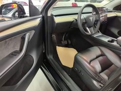 Tesla Model Y Rear-Wheel Drive - ფოტო 16
