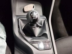 SAIC MG i5 2023 1.5L Manual Comfort Edition - ფოტო 14