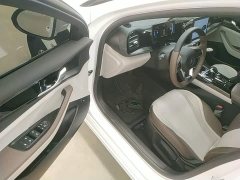 BYD Qin PLUS 2024 Glory Edition DM-i 55KM Leading - ფოტო 12