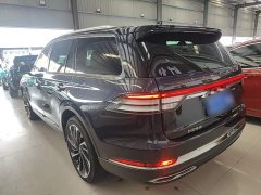 Lincoln Flying Spur 2022 3.0T V6 4WD Executive Edition - ფოტო 5